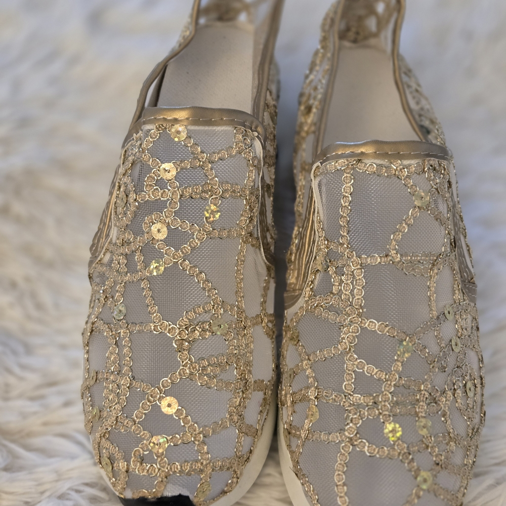 SHEIN Gold Embellished Flats